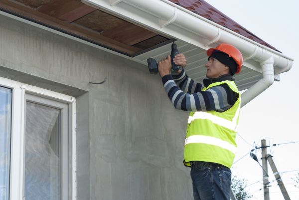 Roof Overhang Repair